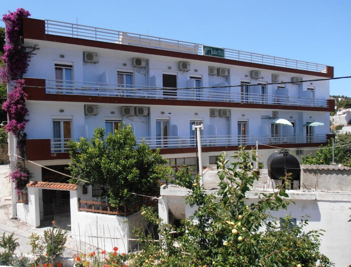 Julieta'S House Hotel Patitírion Exterior photo